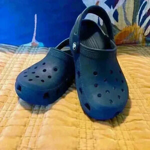 Crocs Unisex Classic Clog - Bijou Blue Youth Size J1